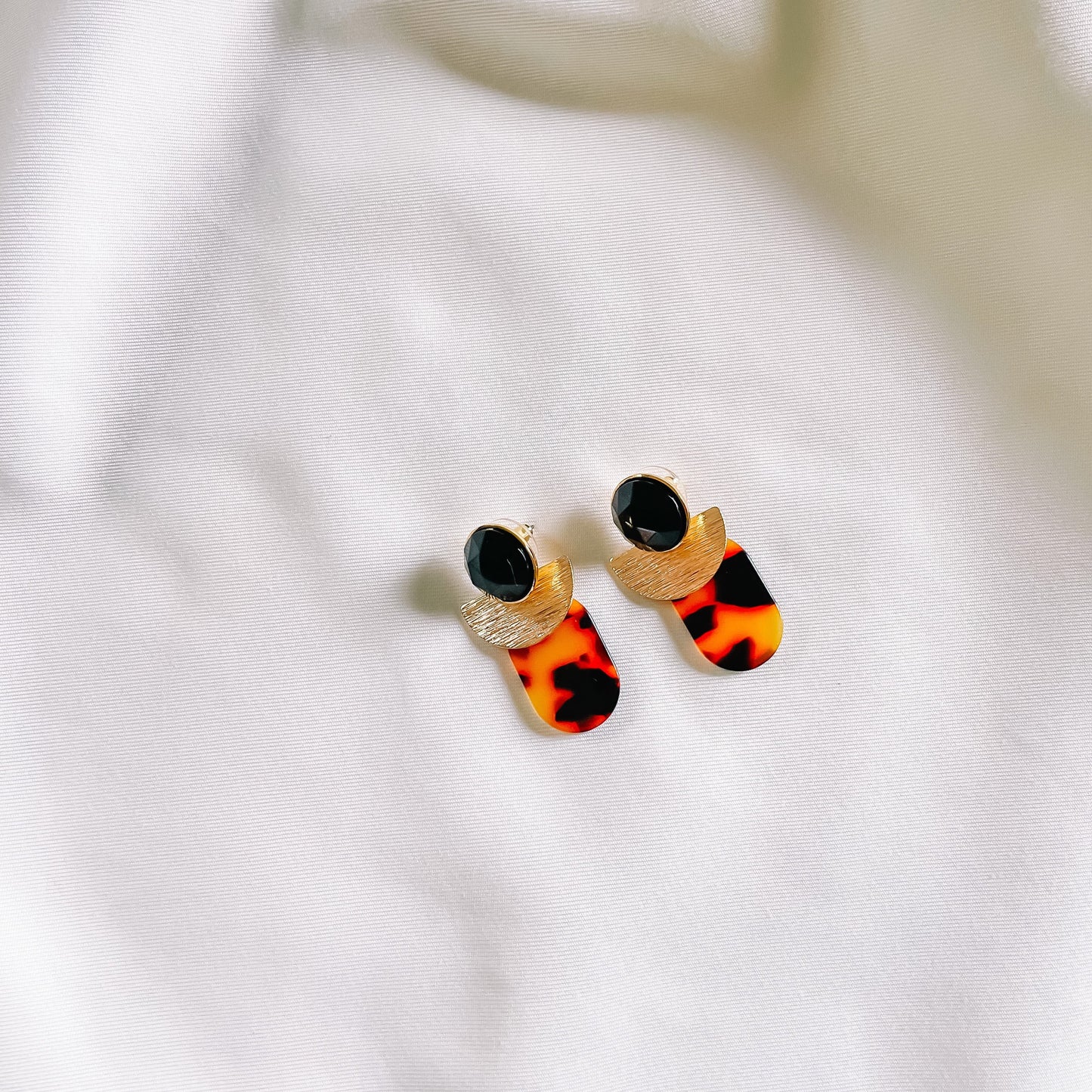 Moony Leopard Statement