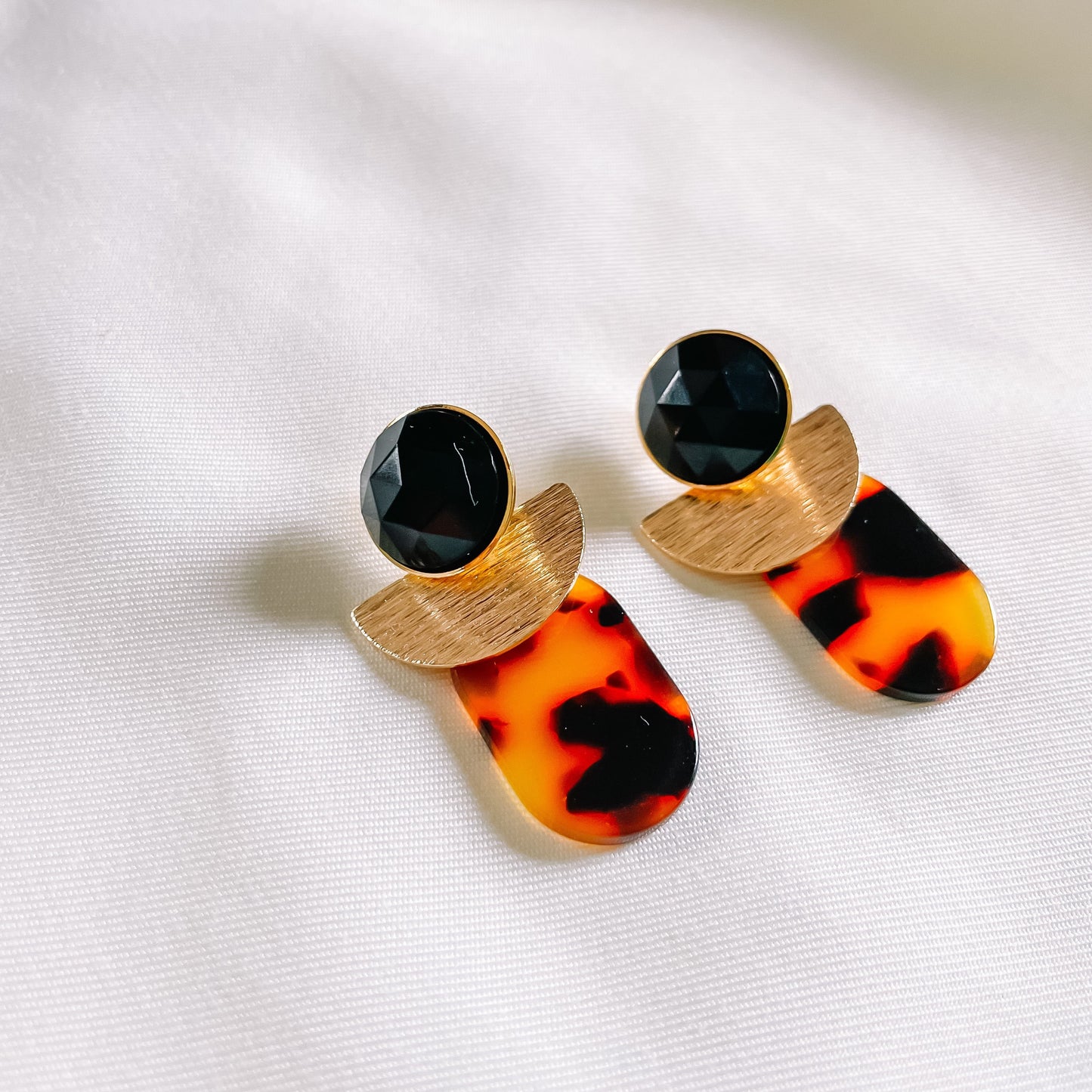 Moony Leopard Statement