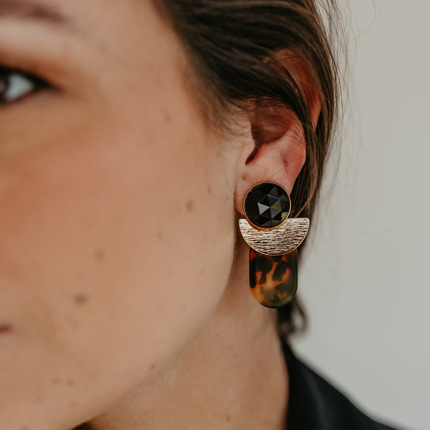 Moony Leopard Statement