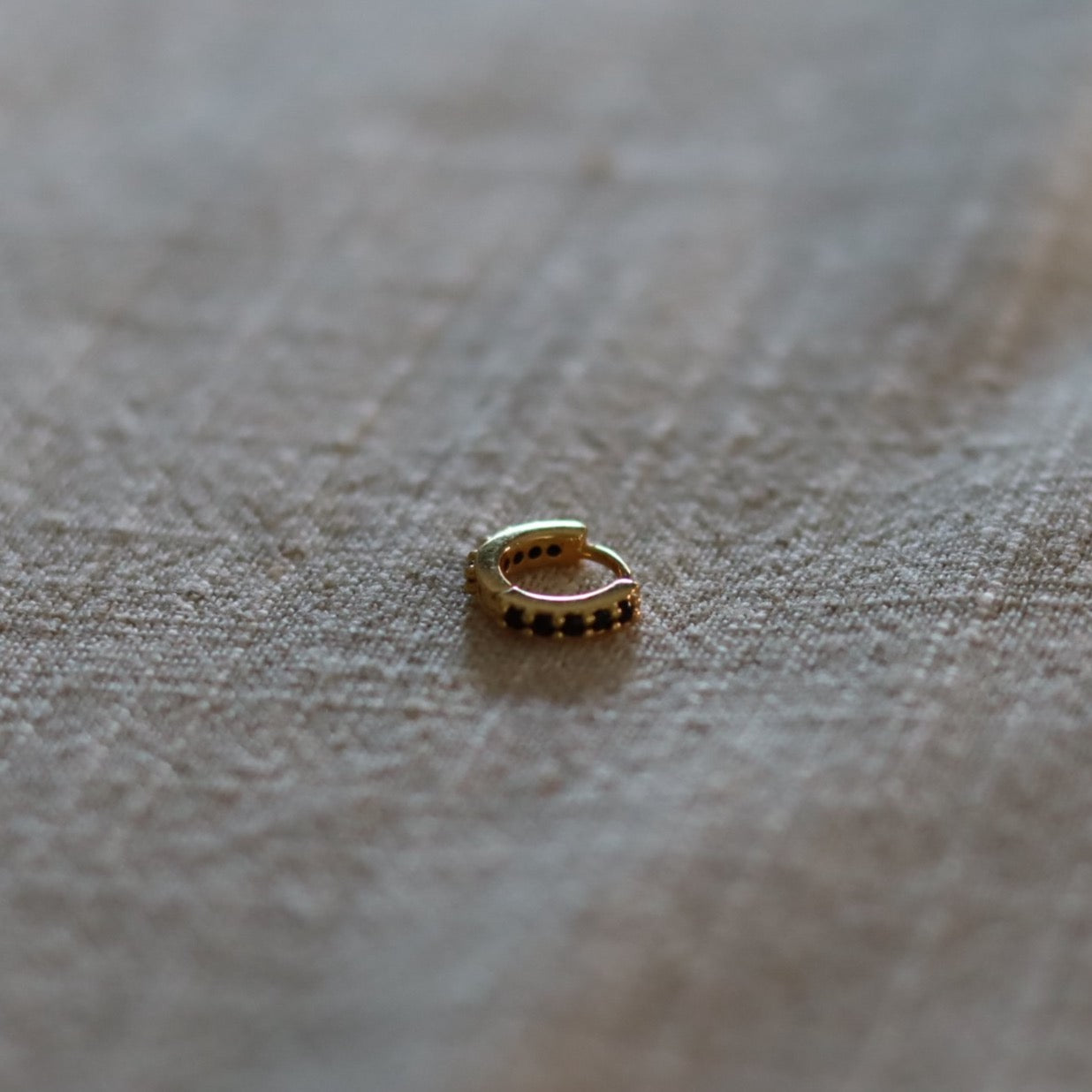 Mini Oorring I Goud / Zwart / Zilver