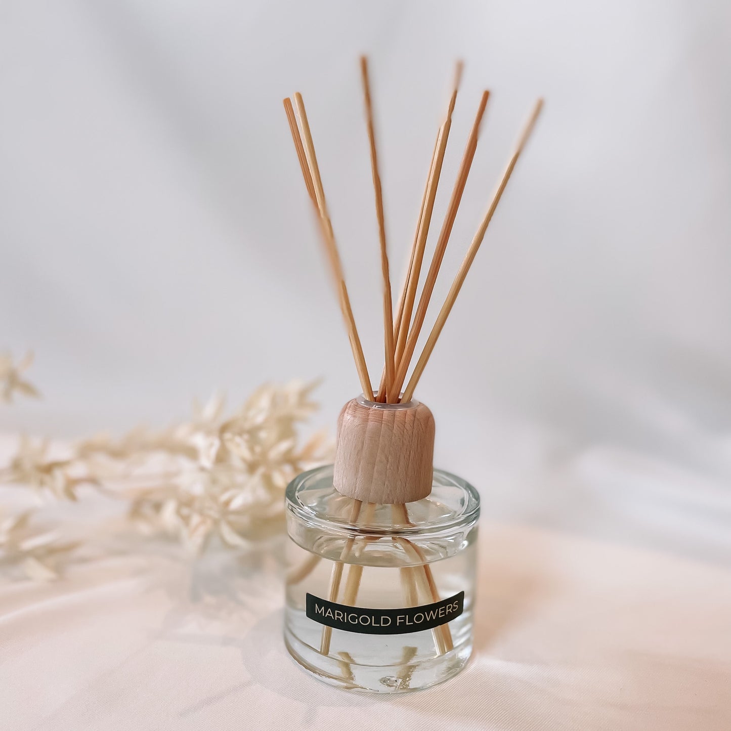 Diffuser I Marigold Flowers